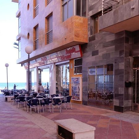 Edificio 1º Linea De Playa, En Paseo Maritimo De Torrevieja, Alicante, Costa Blanca Bagian luar foto